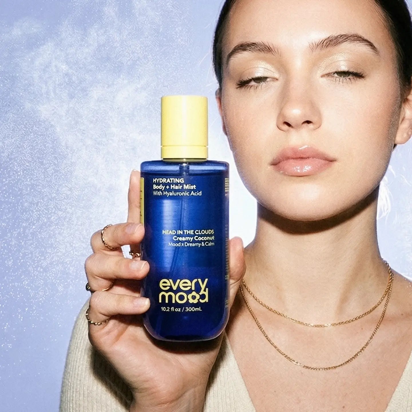 Accro à la noix de coco- Head in the Clouds - Brume hydratante pour corps et cheveux 300 mL